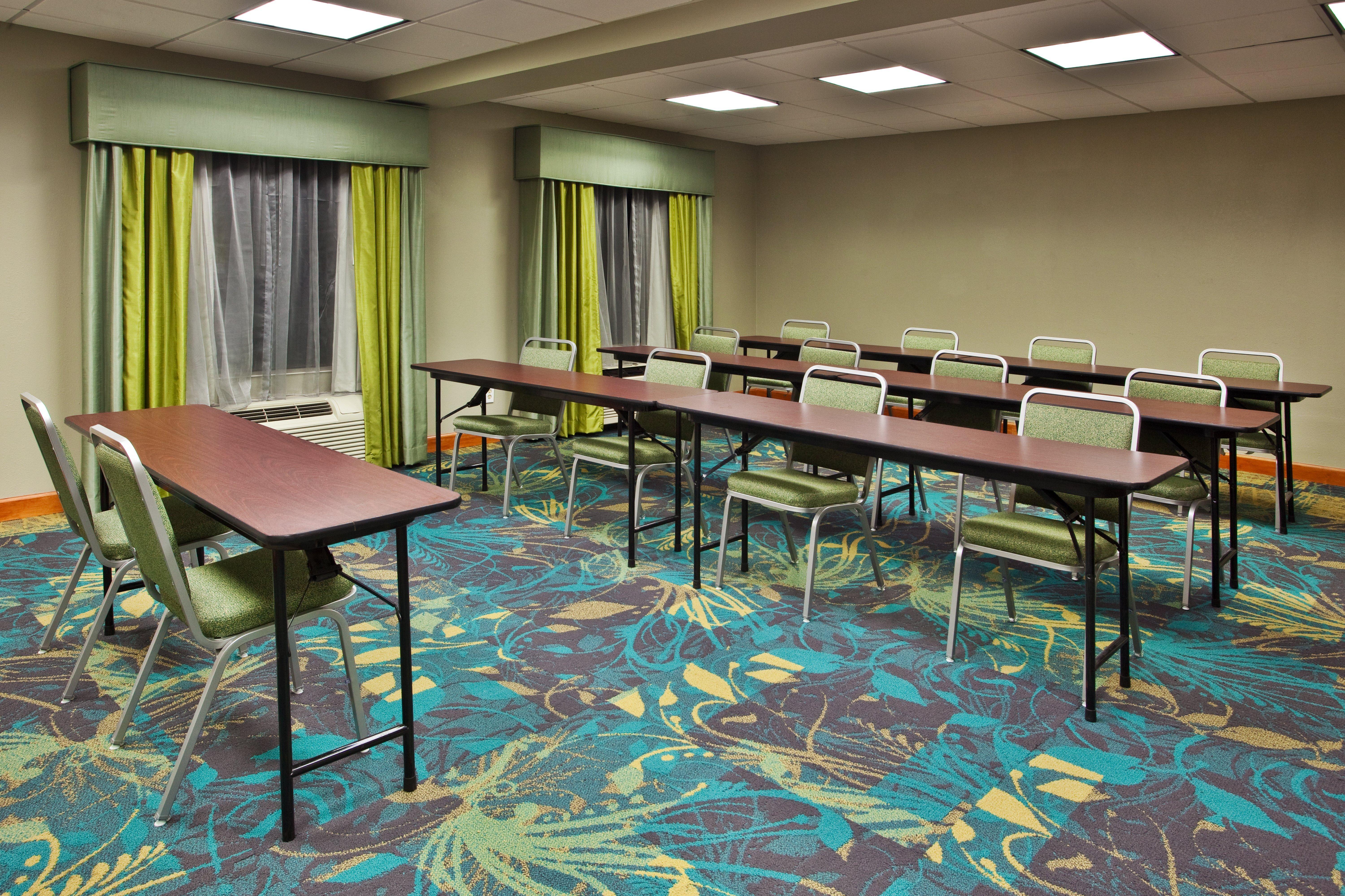 Holiday Inn Express Hotel & Suites Kimball, An Ihg Hotel Esterno foto